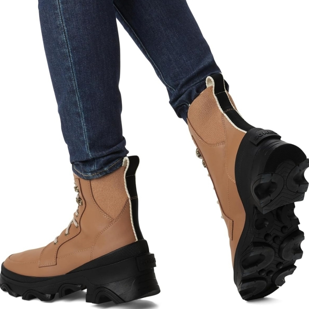 Sorel Women's Brex Lace Waterproof Boot size 6 WB